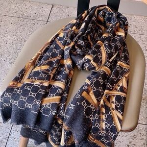 Gucci cashmere printed scarf